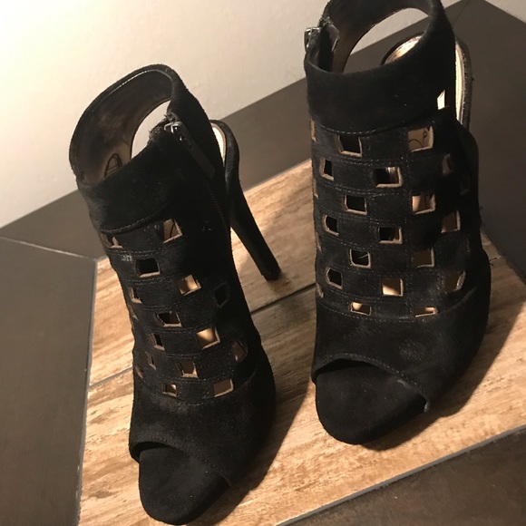 LIKE NEW ***Jessica Simpson black platform heels - Picture 2 of 7